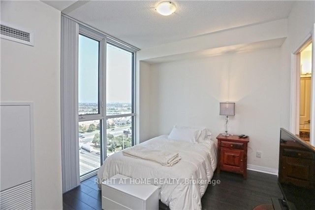 75 W Eglinton Ave 1309