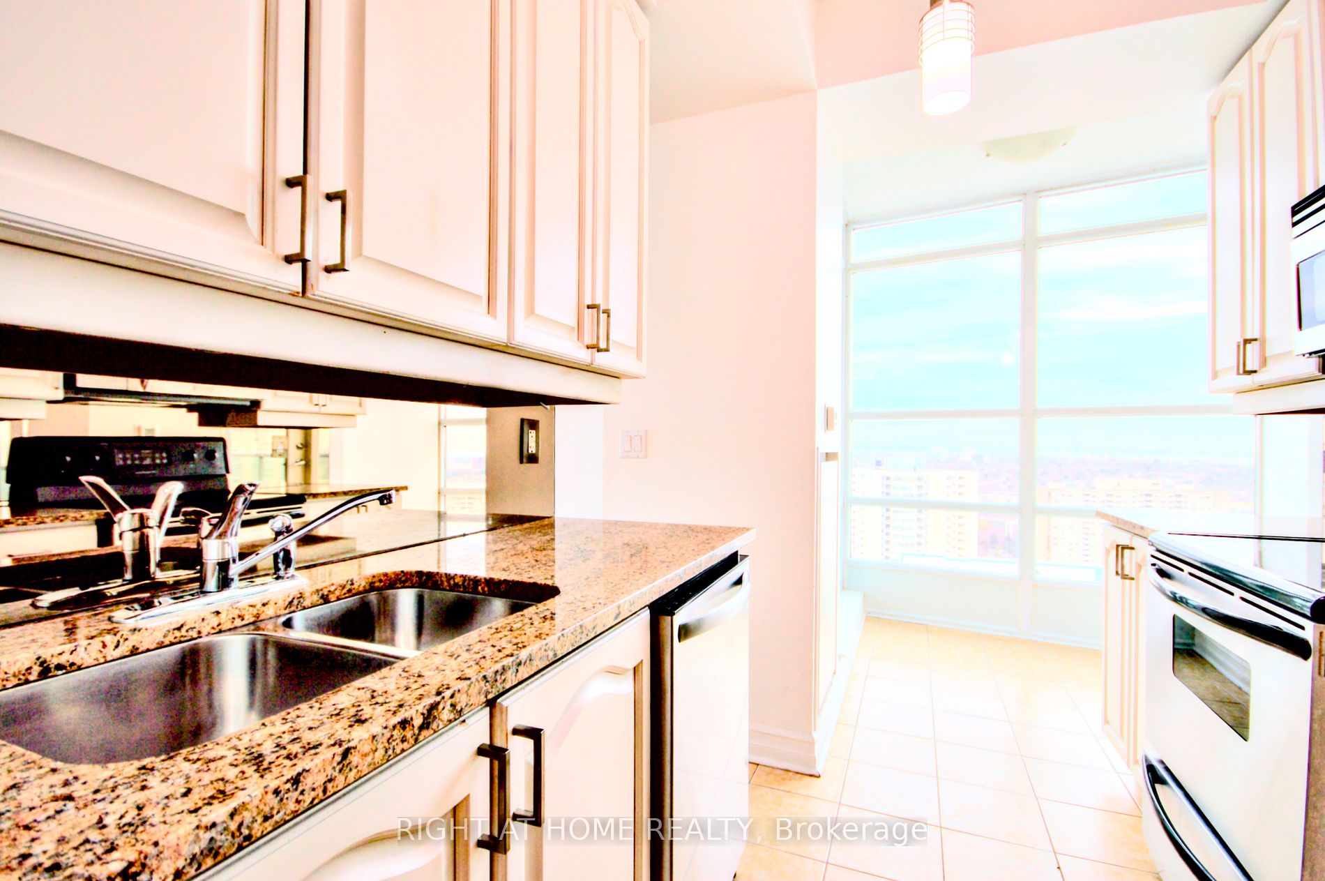 1 W Elm Dr 2611