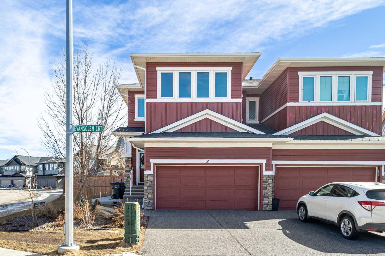 51 Evansglen Court NW