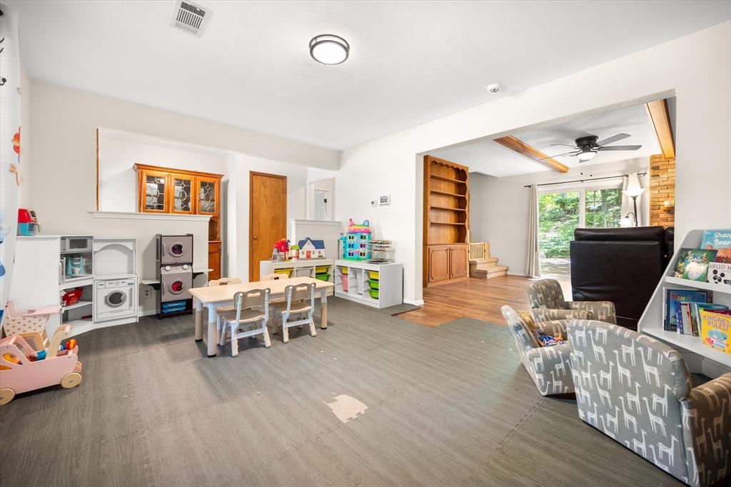 803 Live Oak Lane