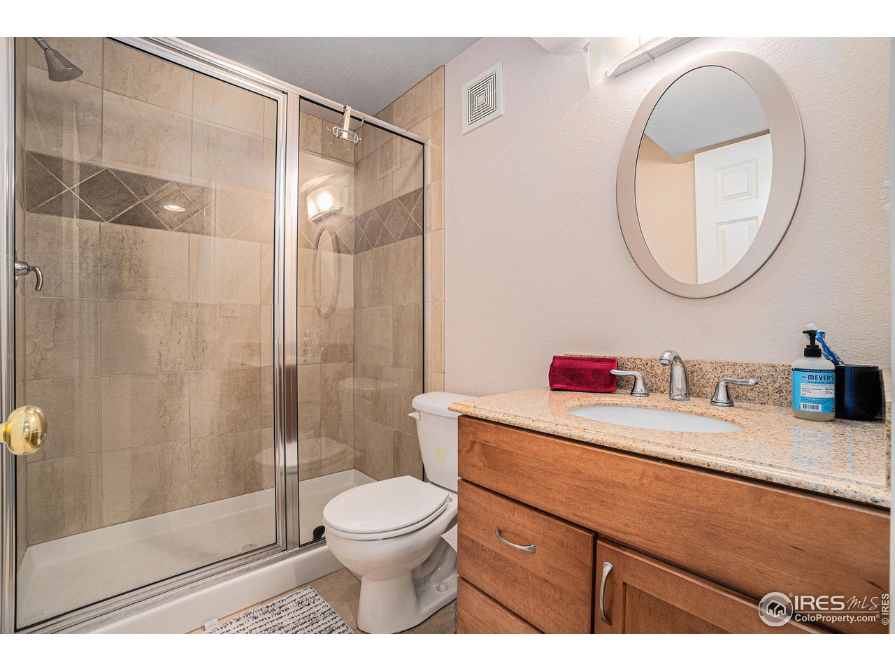 1119 Oakmont Ct