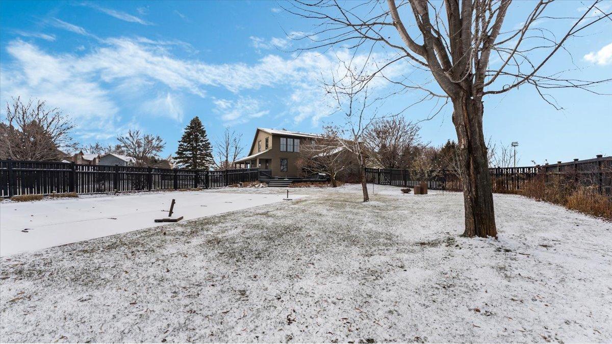 1722 Boxwood Circle