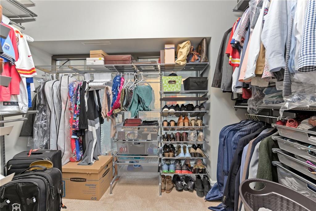 1101 Walnut Street 601