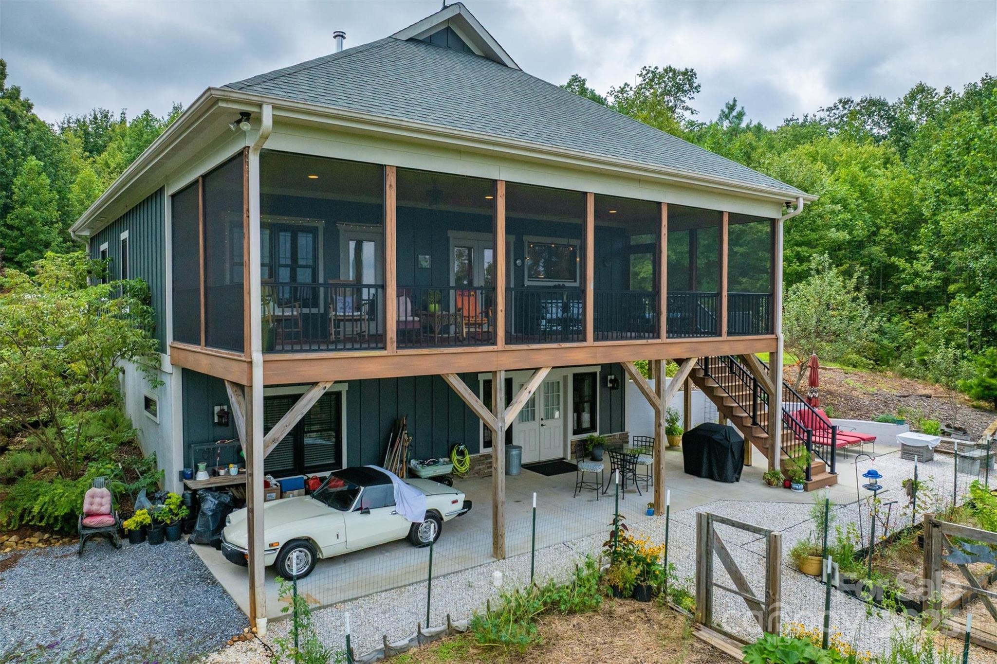 381 Scenic Overlook Drive