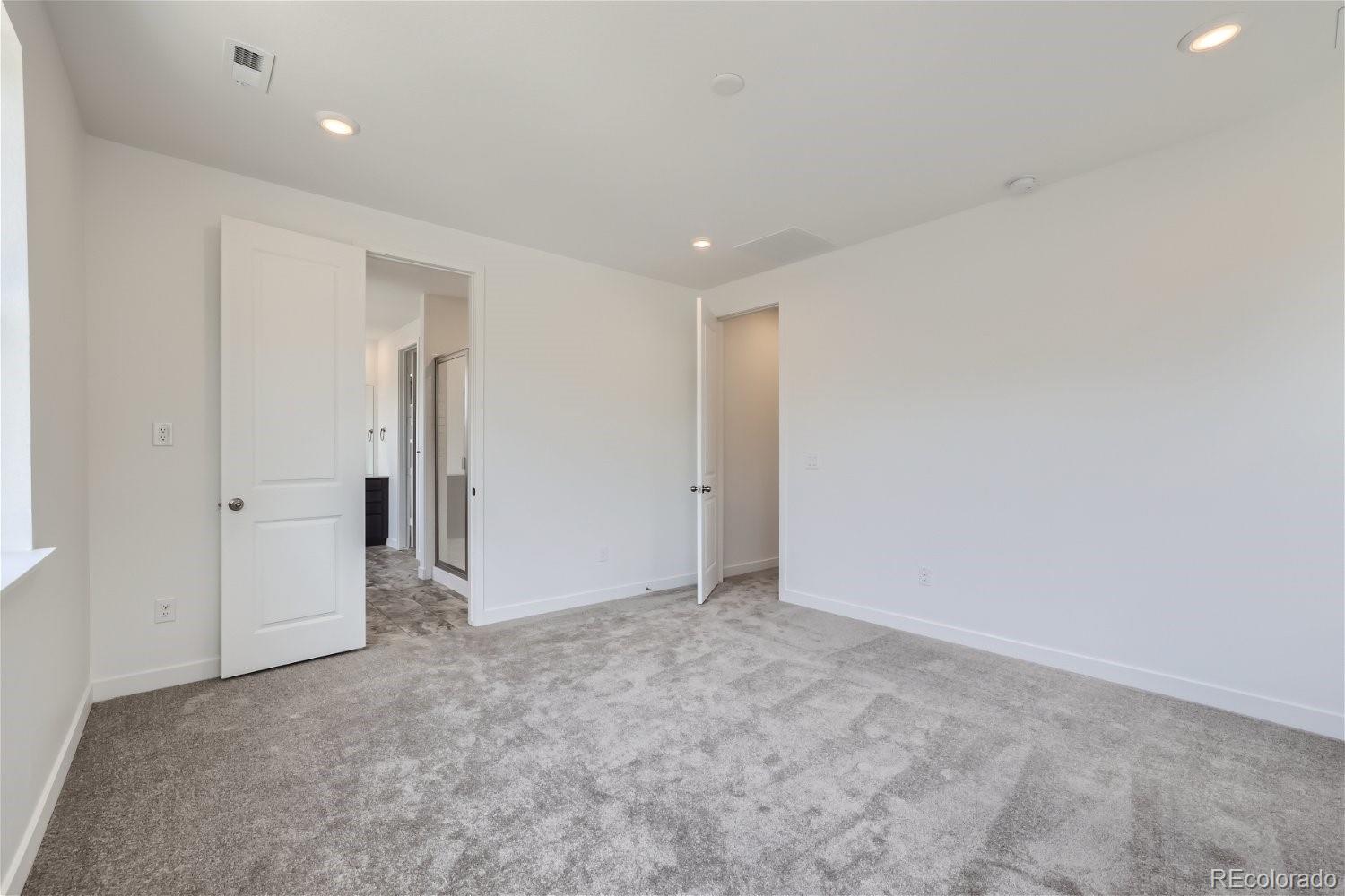 15624 W Girard Avenue