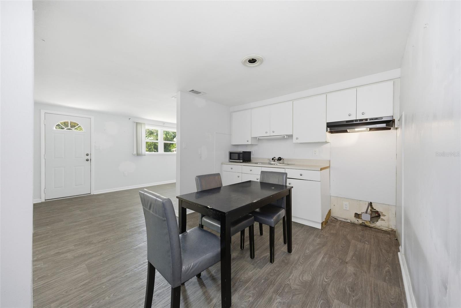 11410 Thomas Road