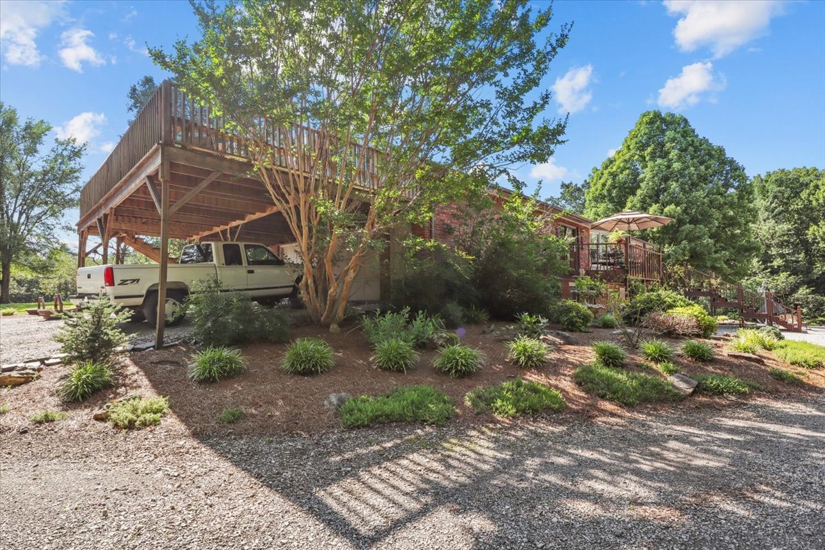 3438 Highway 13 N