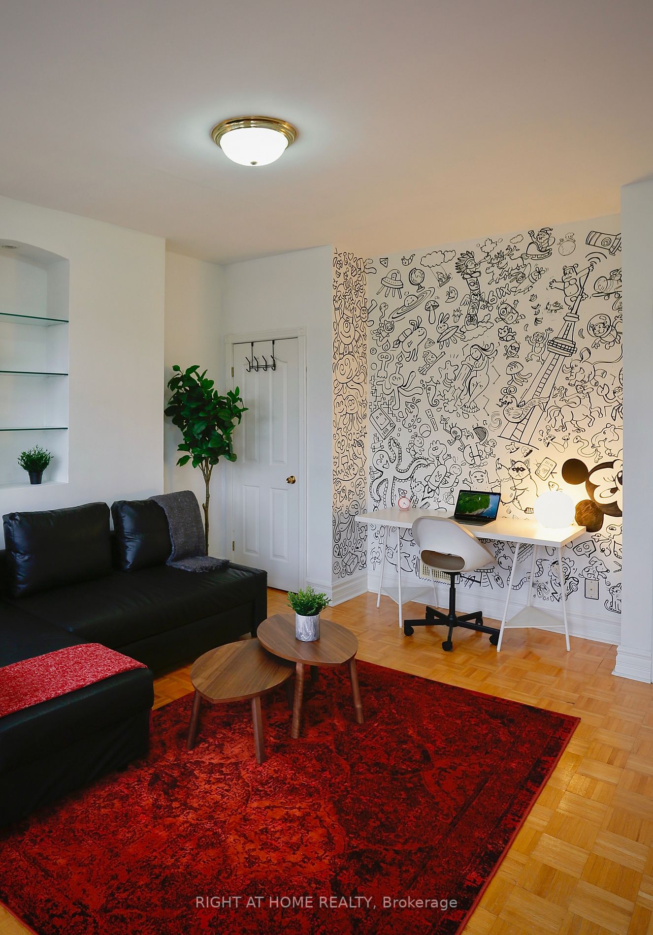 12 N Foxley St 2nd/3rd