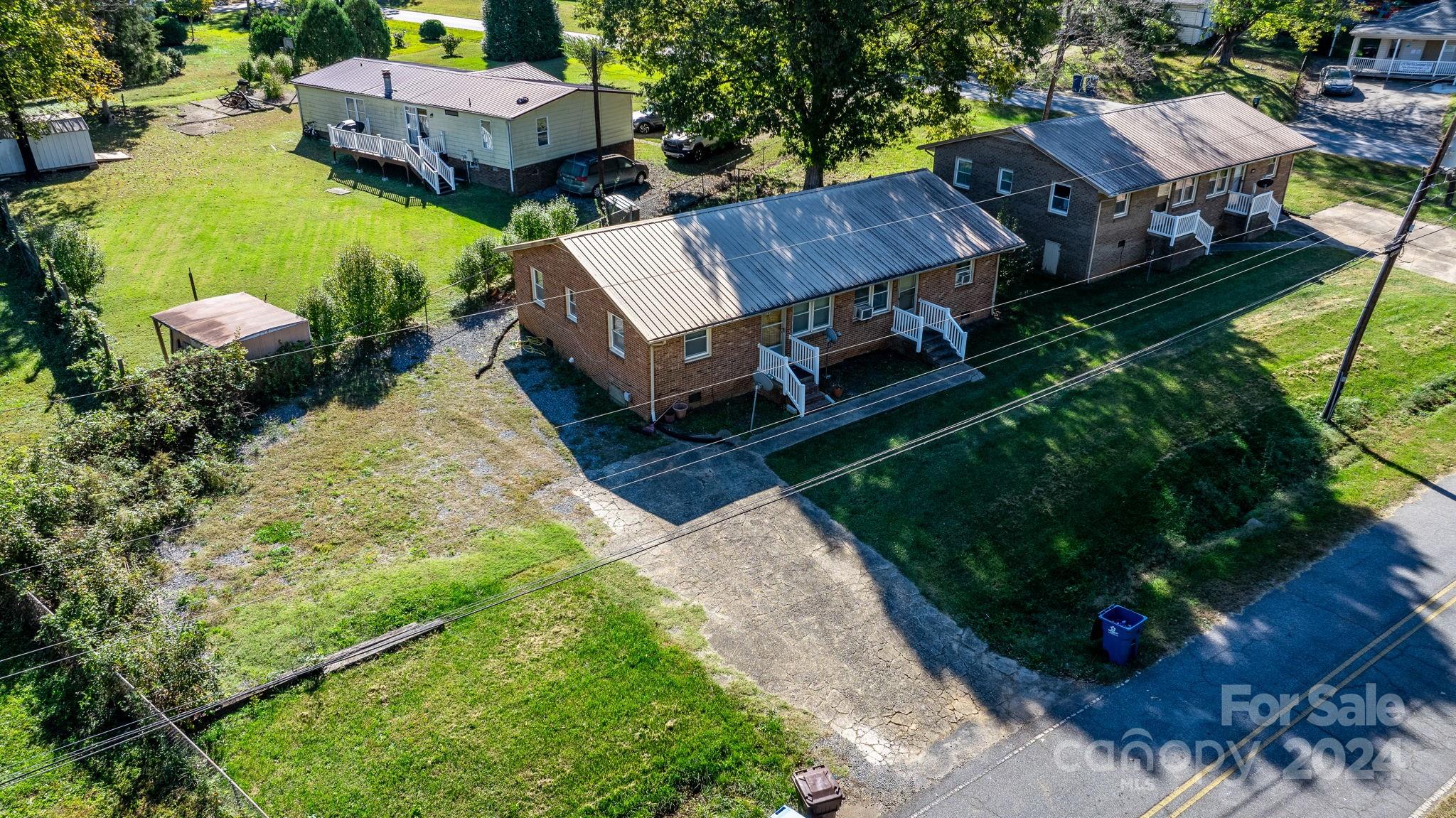 1816 & 1818 22nd Street NE