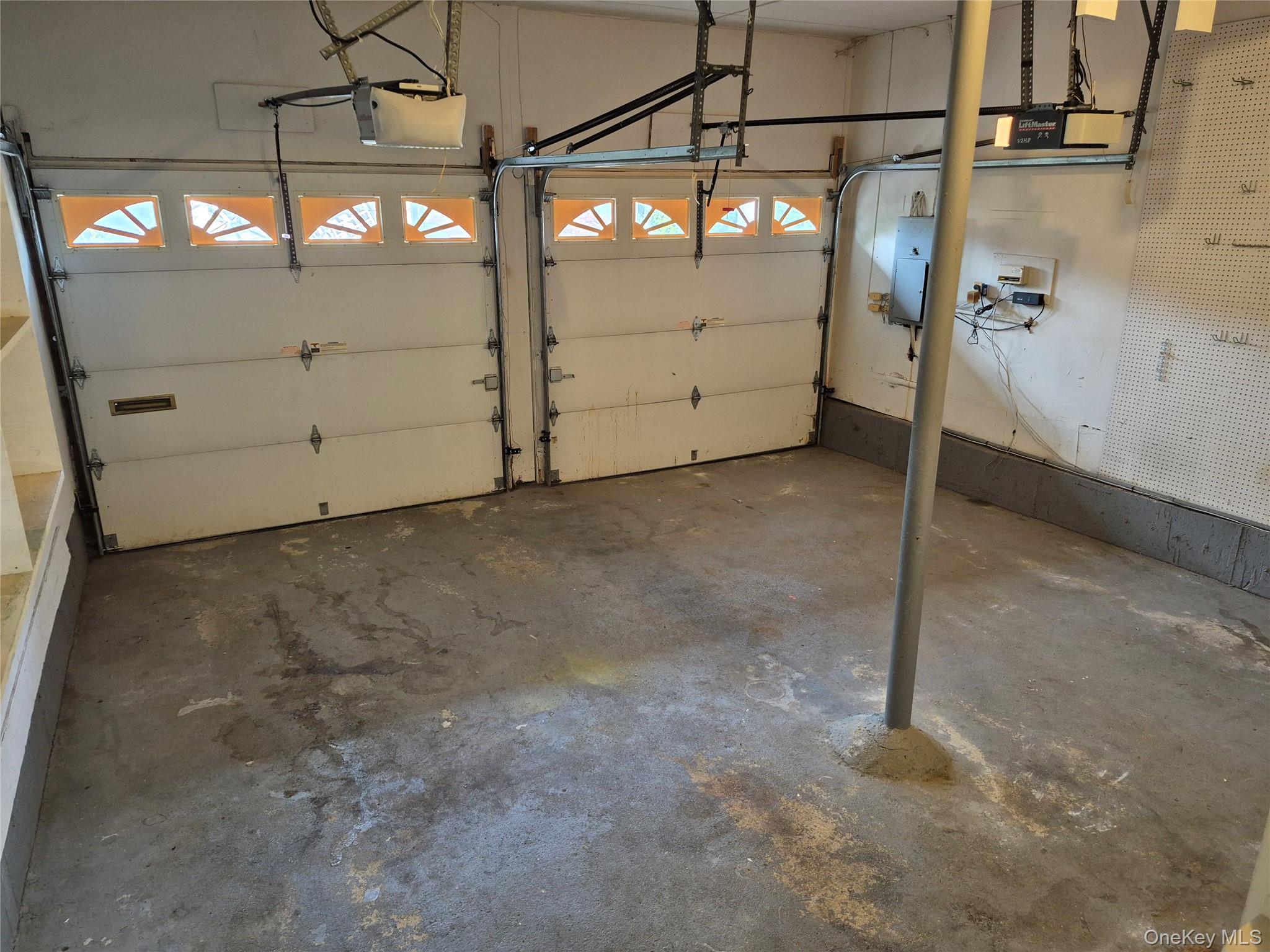 2418 Knob Hill Drive