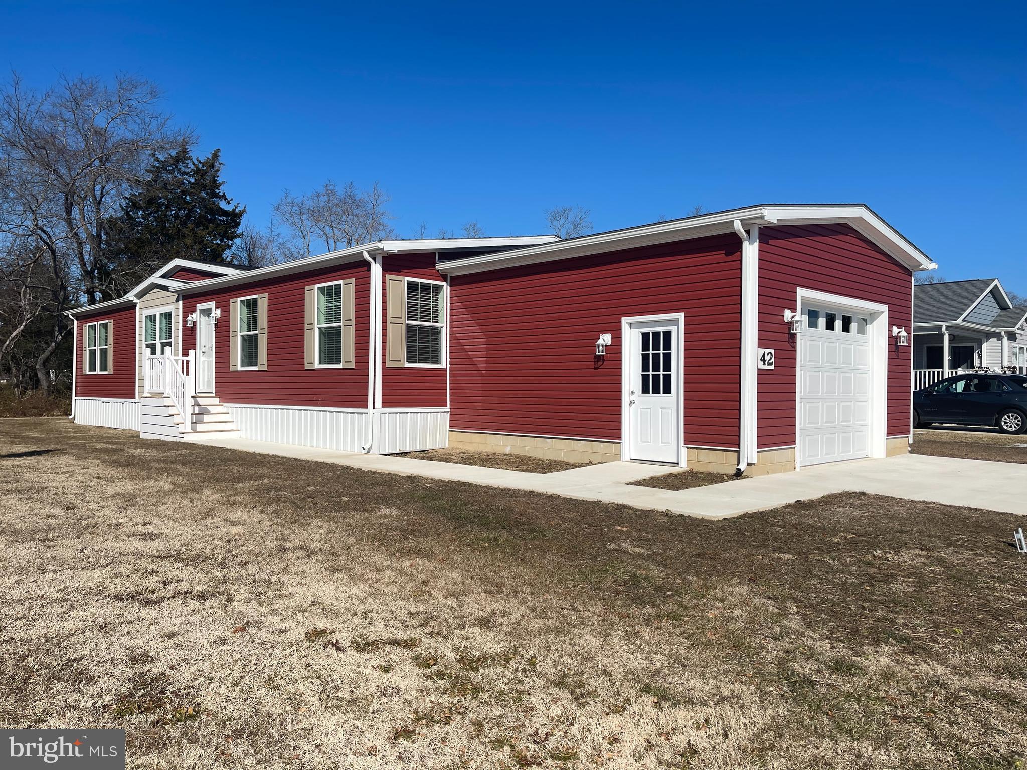 42 Buckingham Dr  