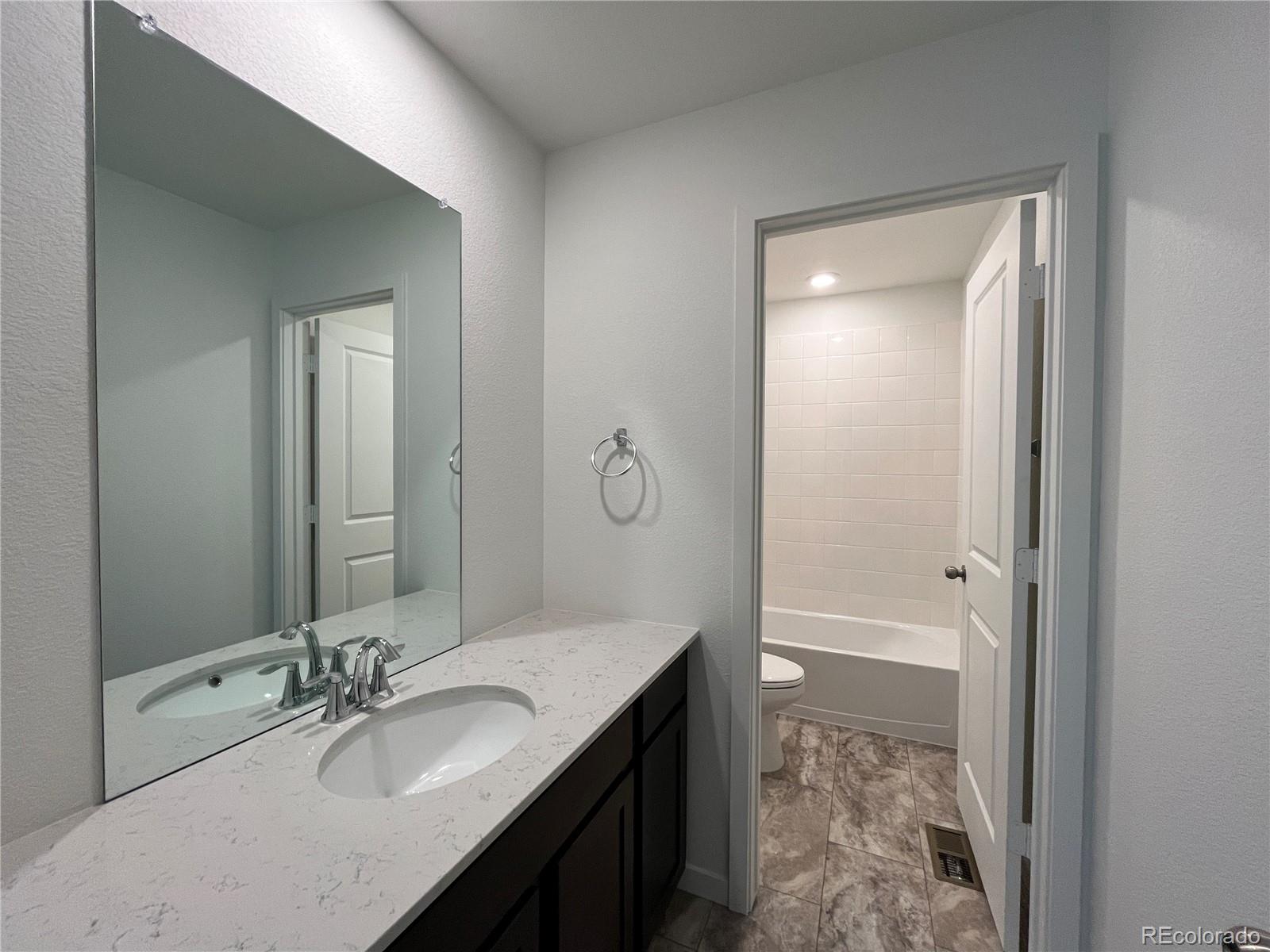 3945 N Picadilly Court