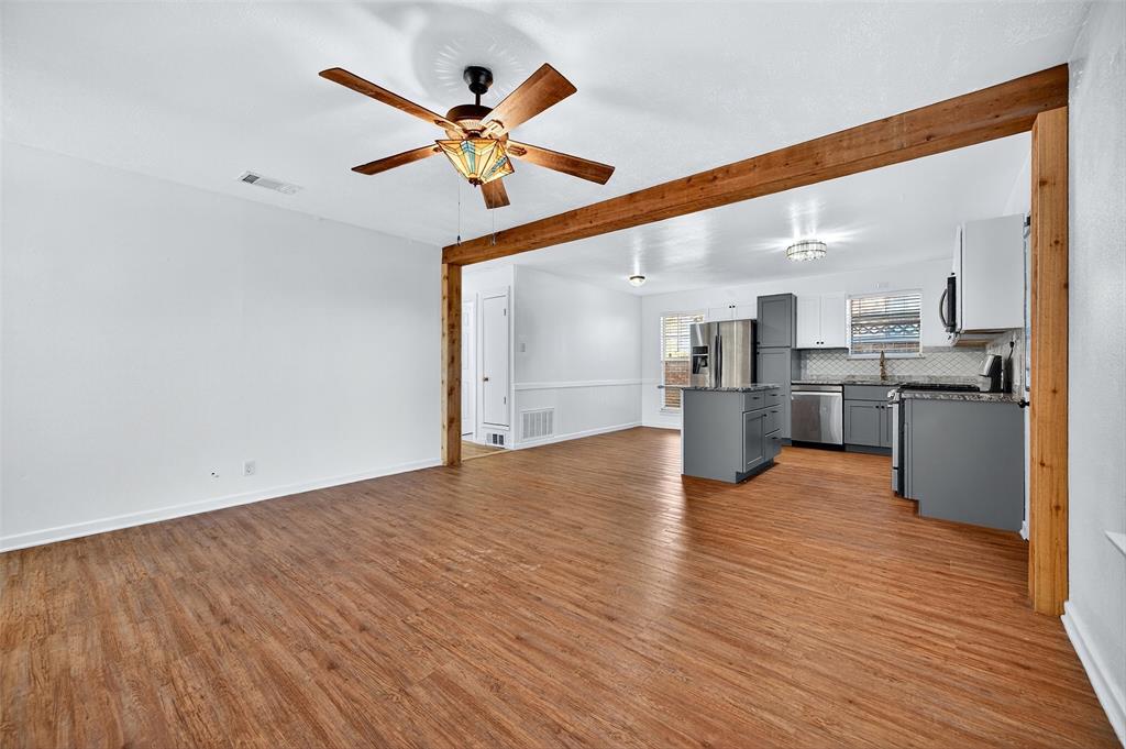 143 N Imperial Drive