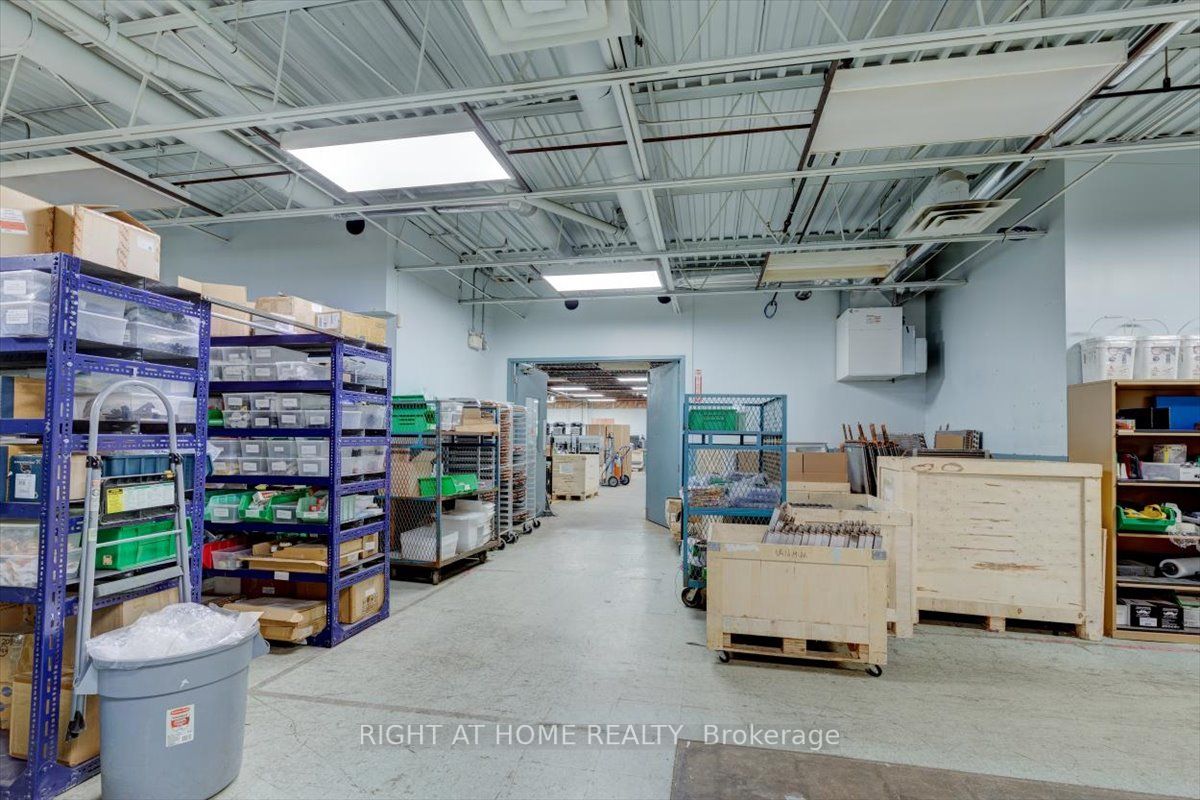 45 Cowansview Rd