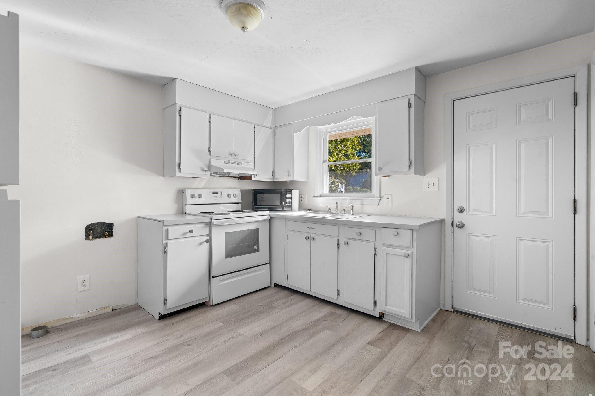 1806 & 1808 22nd Street NE