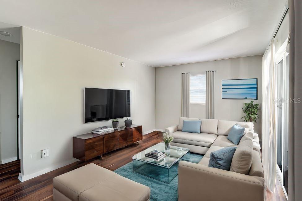 1341 W Point Drive 1