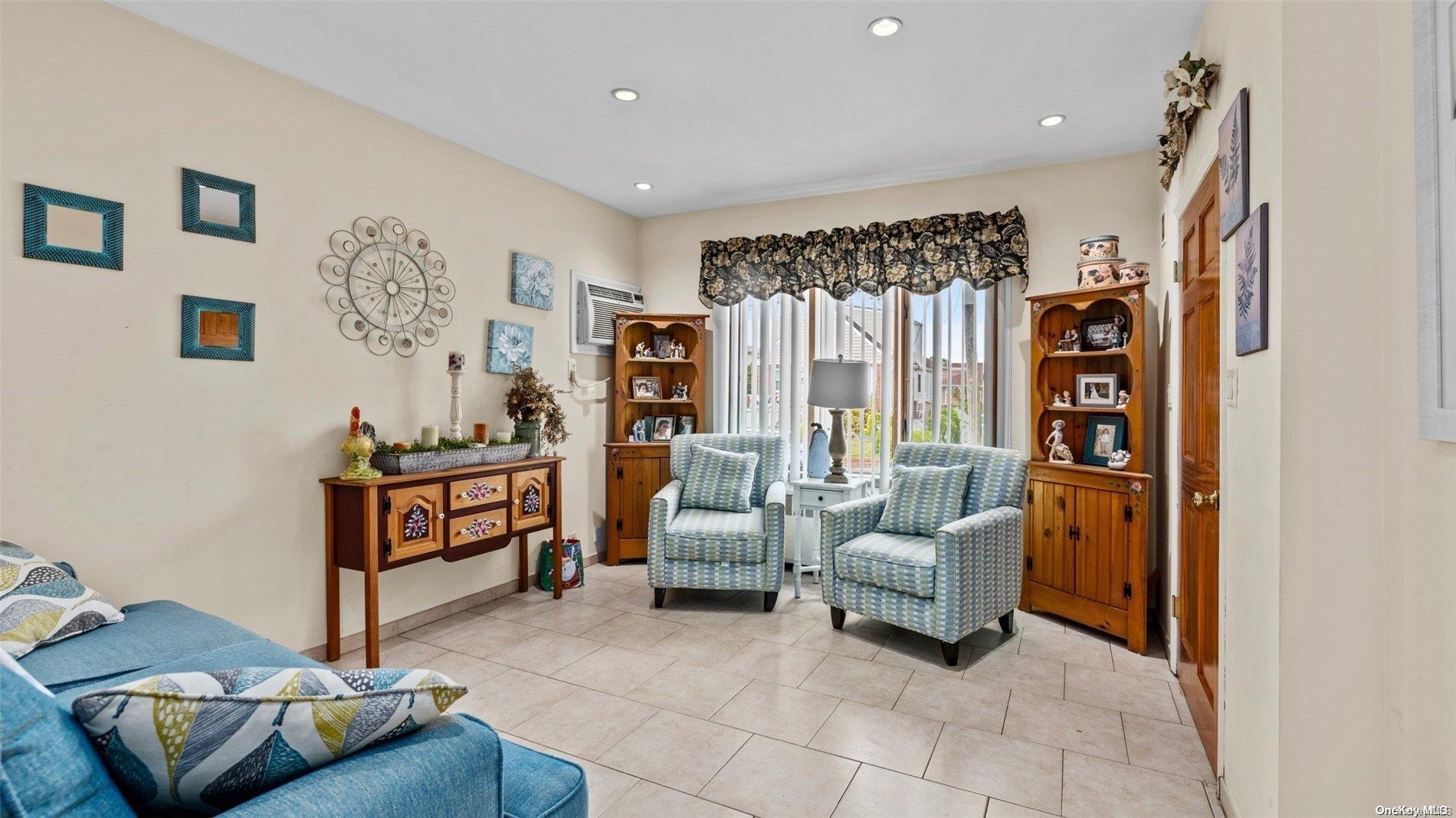 532 Cedarhurst Avenue