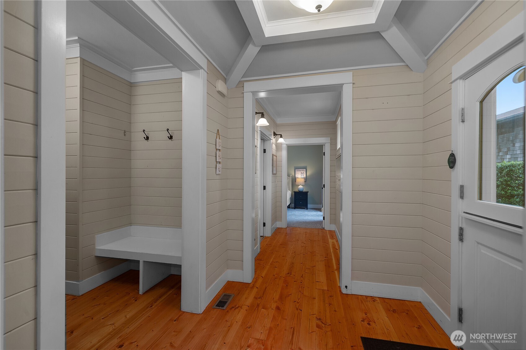 21 N Glen Lane