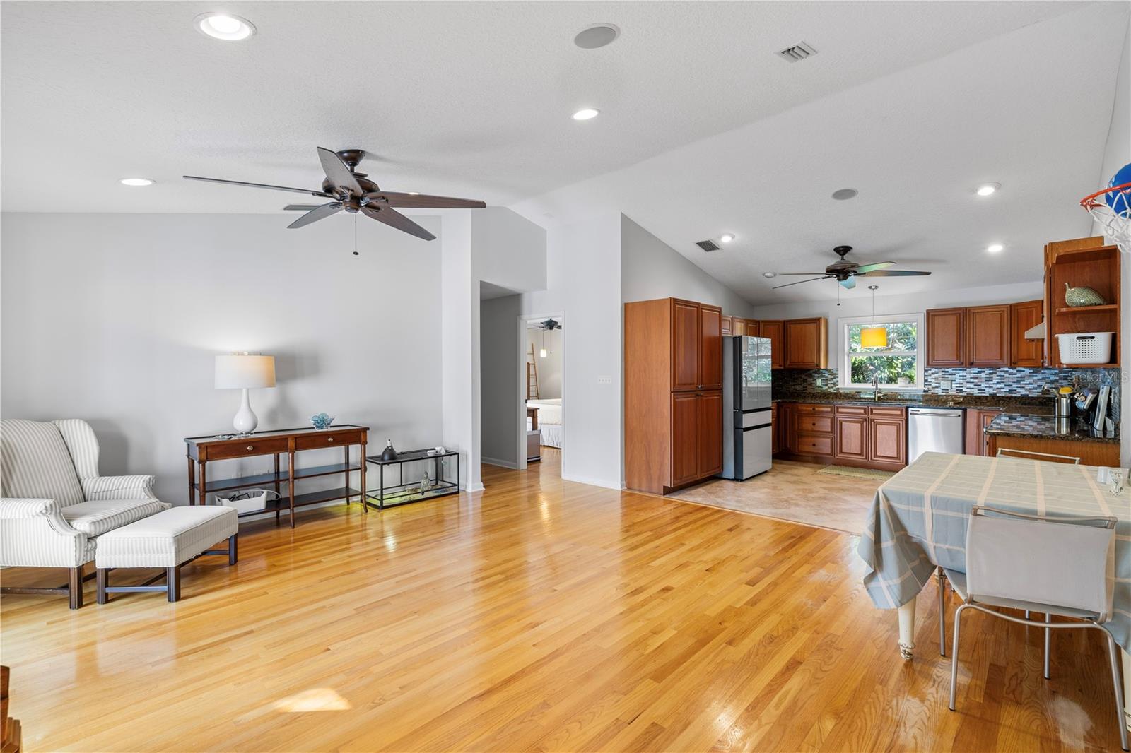 3808 W Granada Street