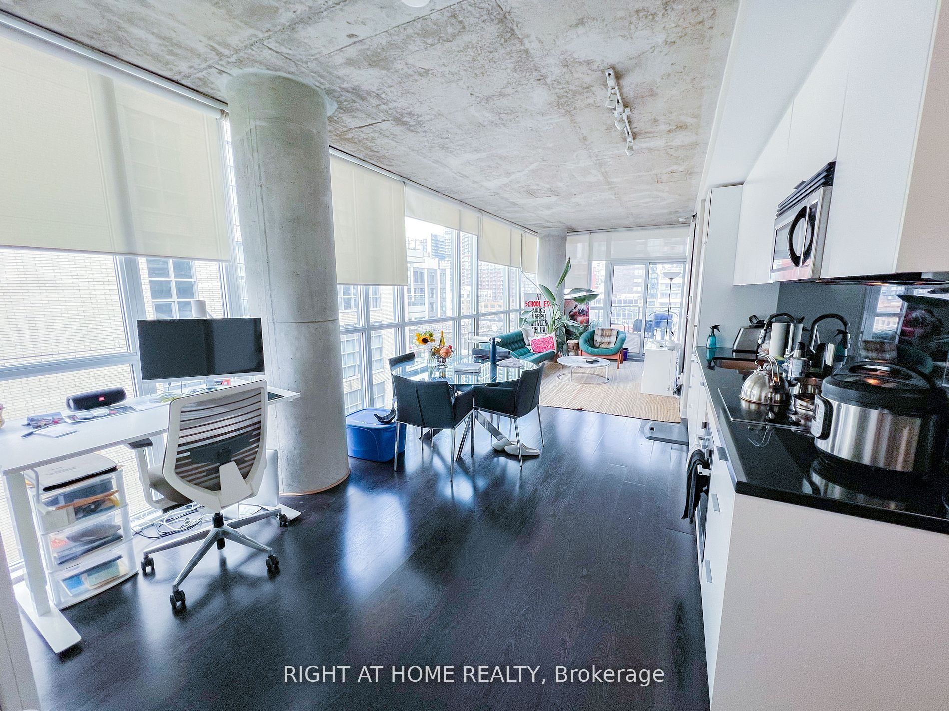 478 W King St 901