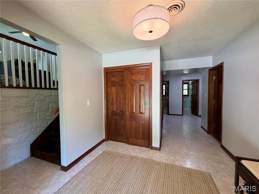 4 El Rancho Drive