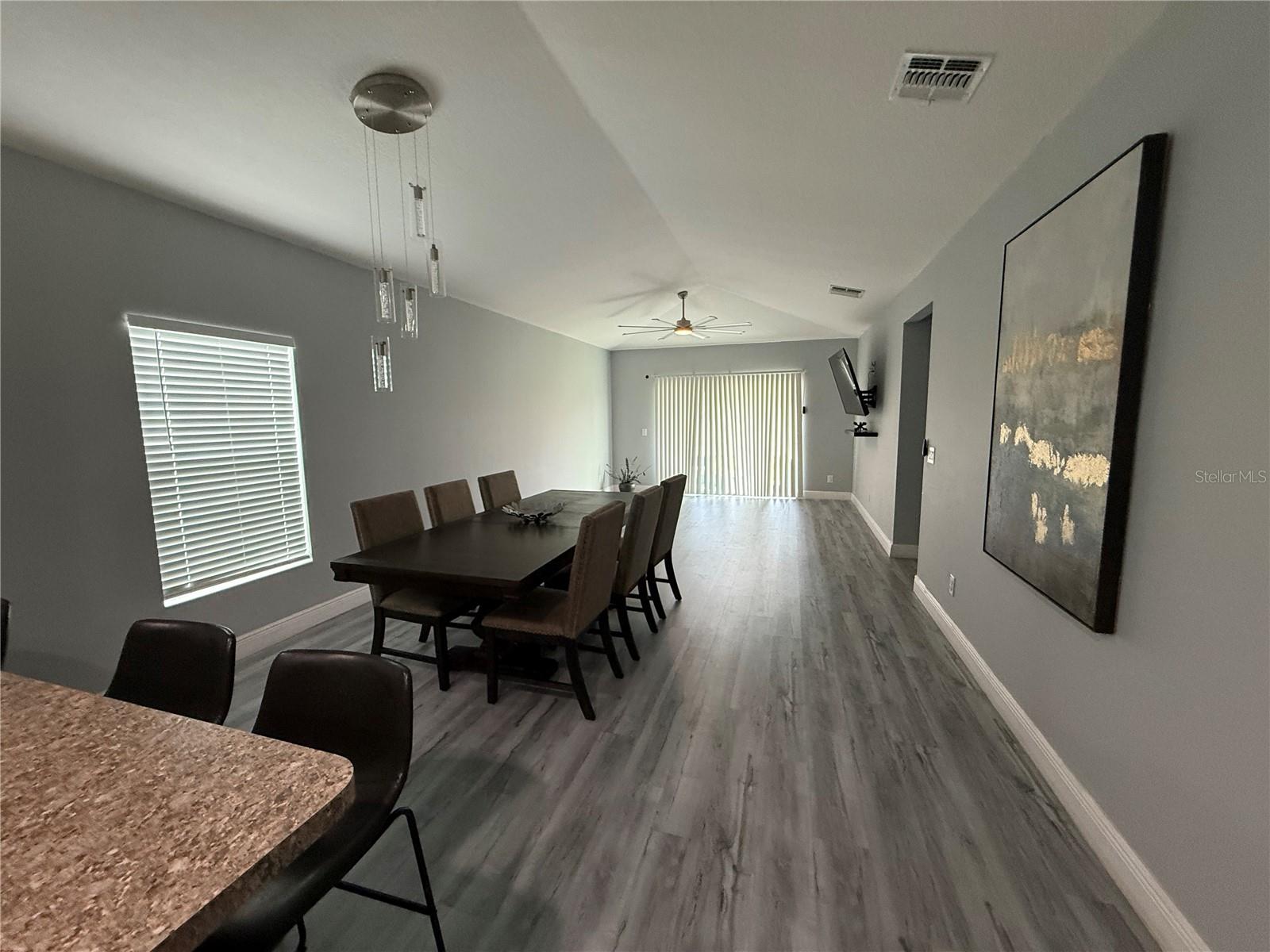2600 Wadeview Loop