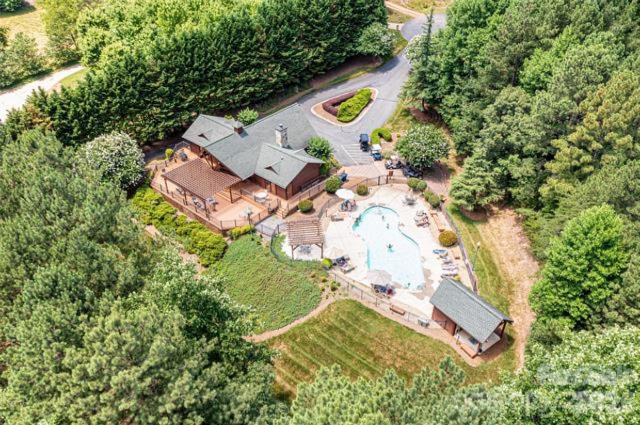 5501 Bridgewater Drive