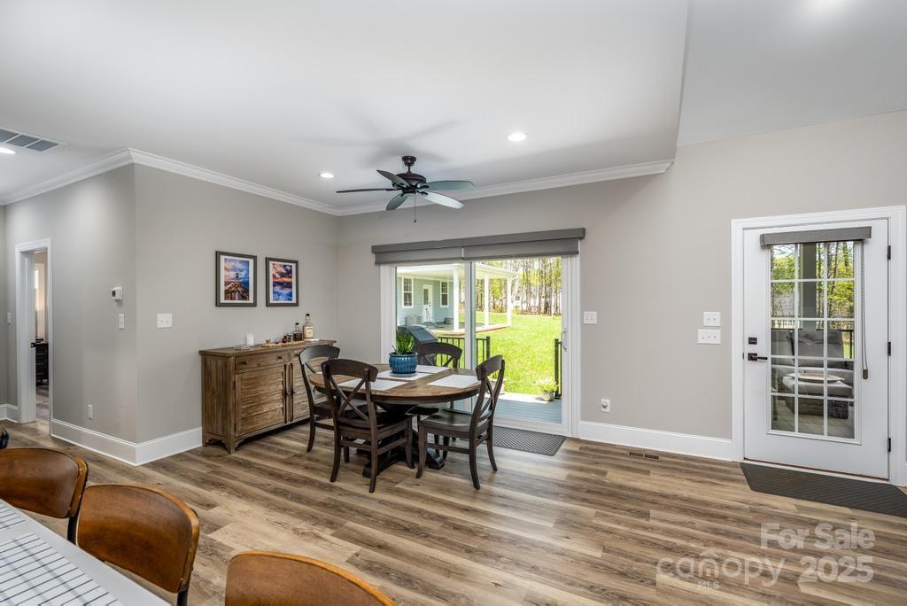 4594 N Wynswept Drive