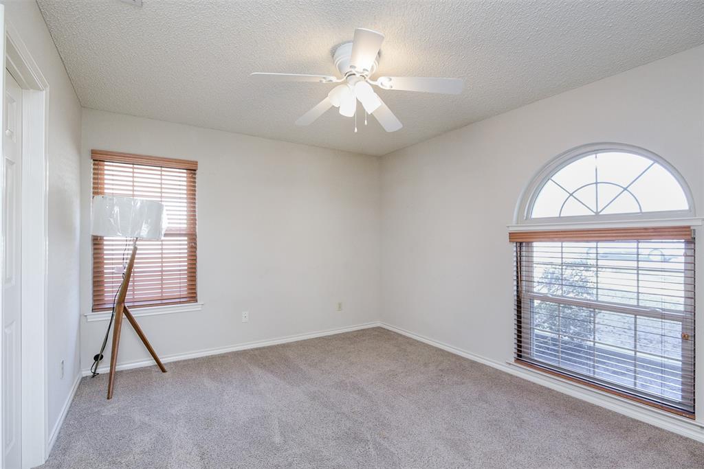 1110 Shady Oak Trail