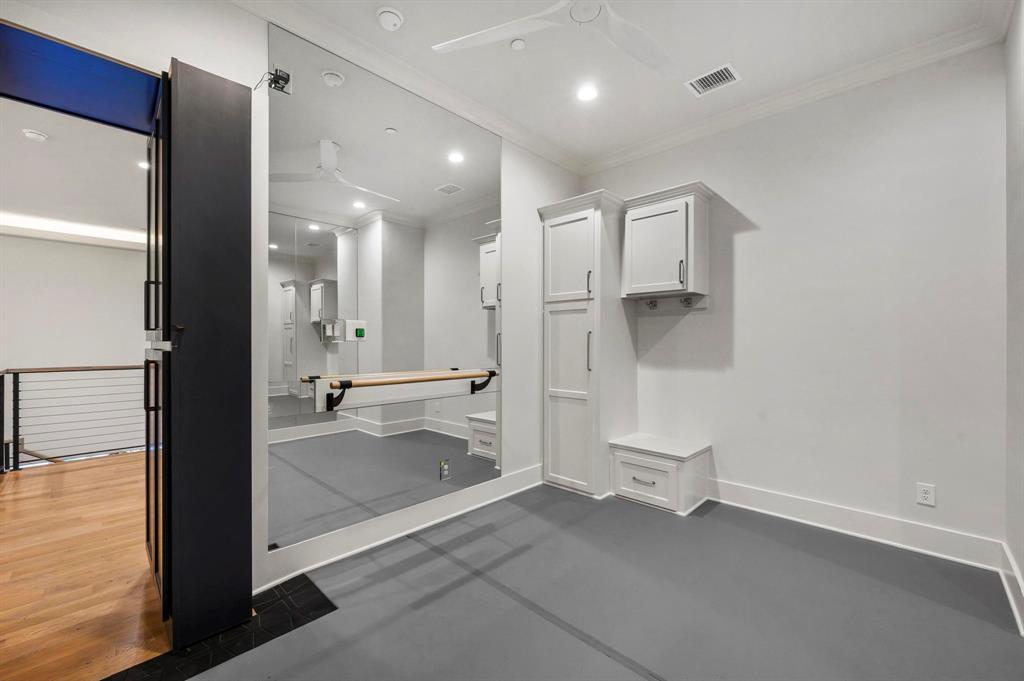 500 E Bob Jones Road