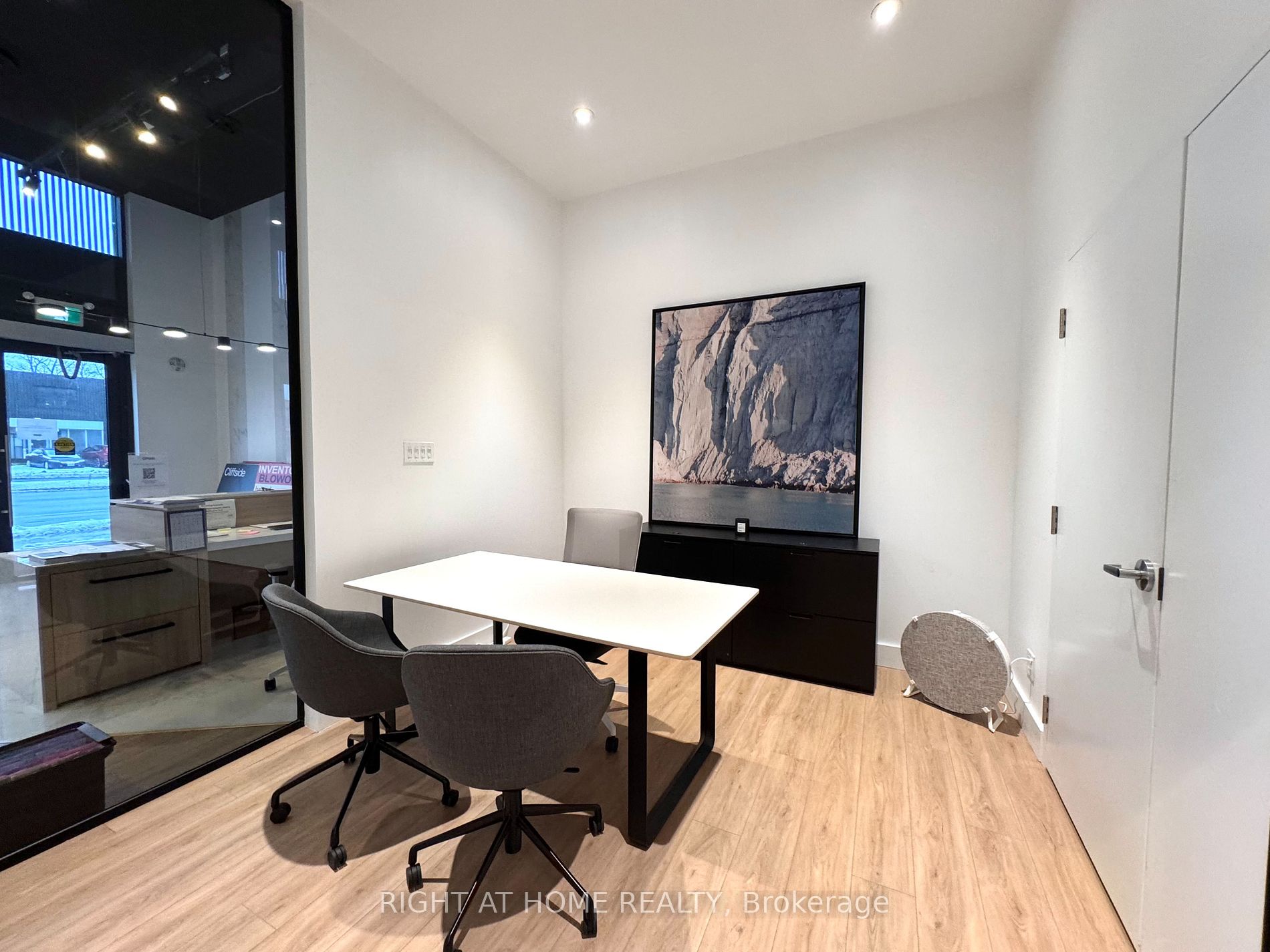 2229 Kingston Rd Unit A