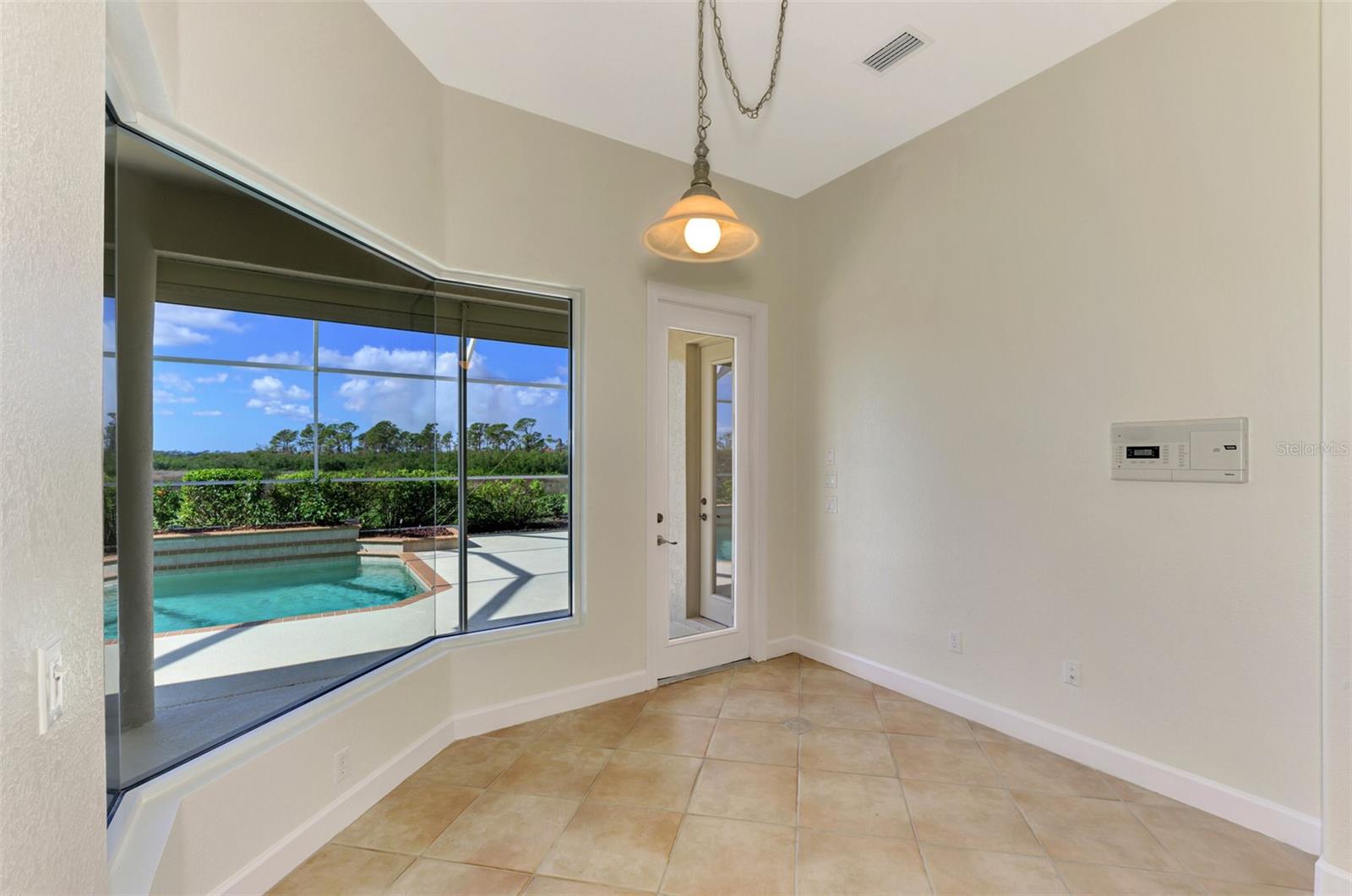 3031 Rivershore Lane
