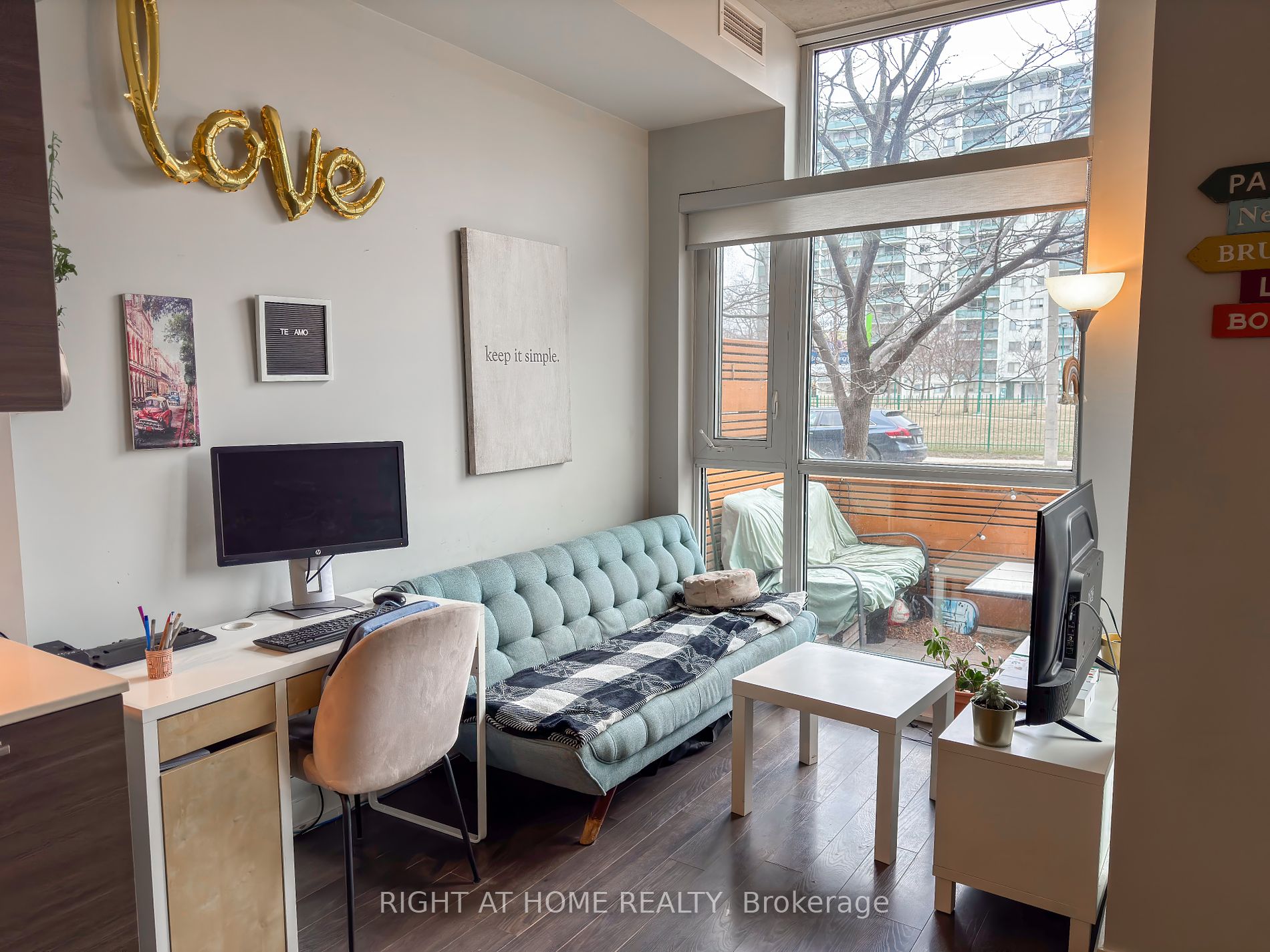 707 Dovercourt Rd 107