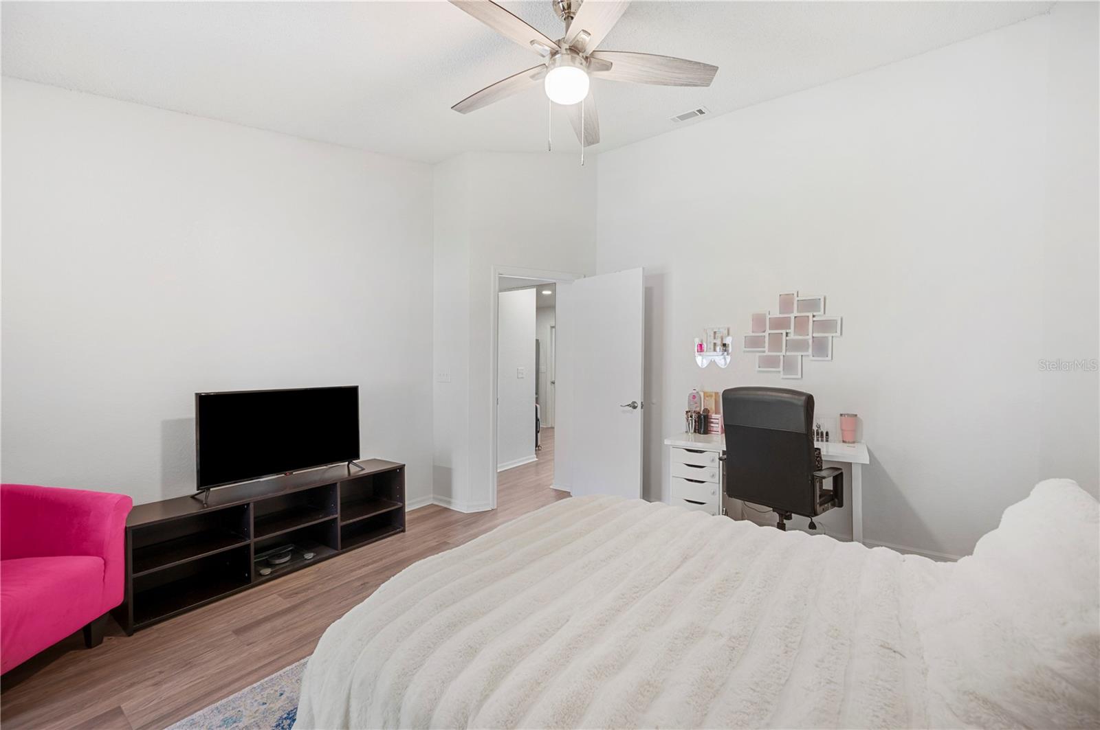 1009 Meadowood Pointe Road