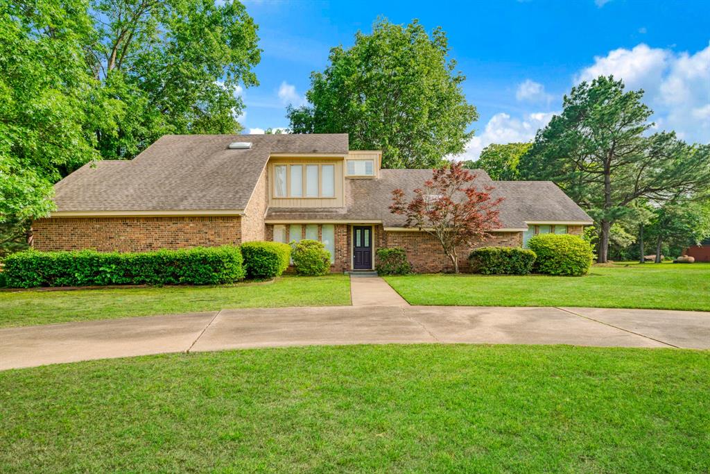 4110 Lakeshore Drive