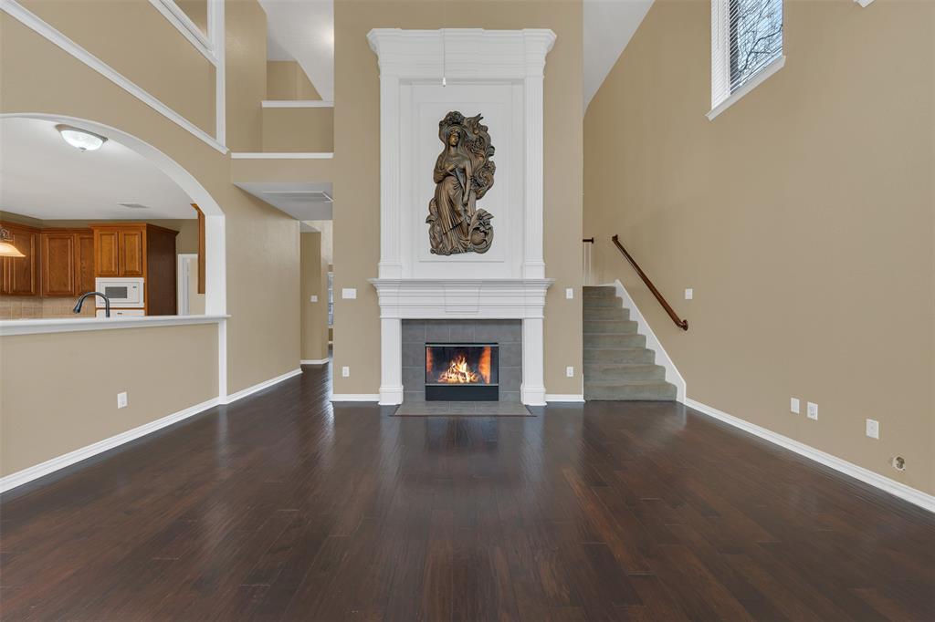 9909 Oakmont Court