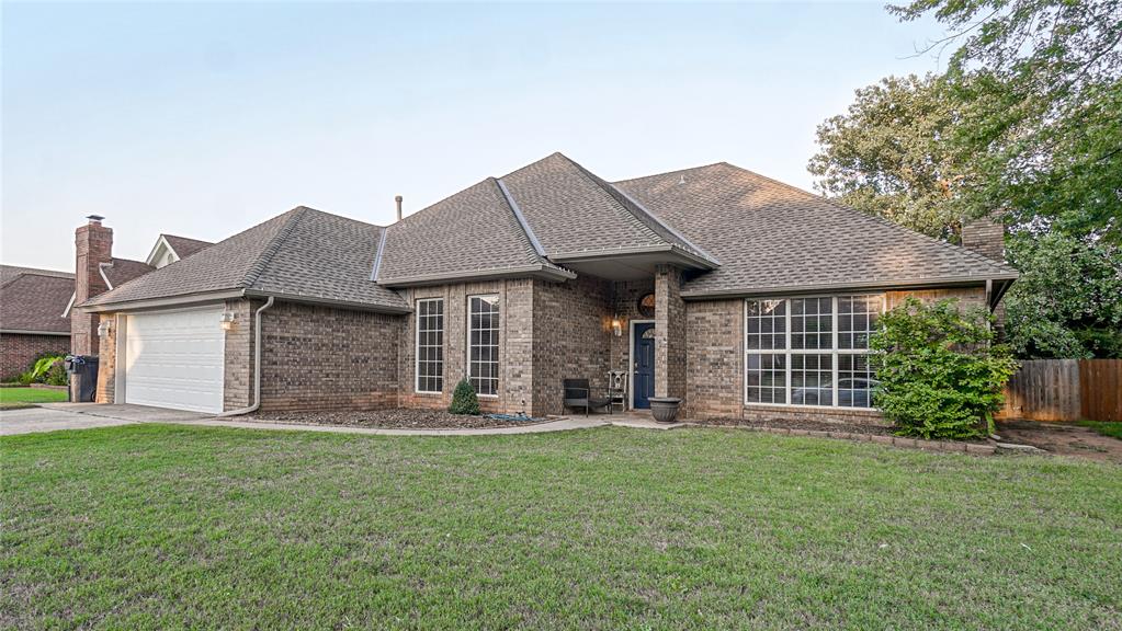 Beautiful 3-bedroom, 2-bathroom home with a custom-built study featuring wall storage. The open-concept living area flows into a well-appointed kitchen with a bar and breakfast nook, and there is a formal dining room. Wood crown molding runs throughout, and the exterior has a fresh coat of paint. The home includes three comfortable bedrooms, two full baths, and an updated water heater. A versatile study provides space for work or a quiet retreat. Schedule a viewing to see this inviting property.