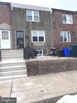 Well maintained 3 bedroom home. Designed as an Airlite large Living room, Dining Room and Modern Kitchen on first floor. Access to 1/2 basement from kitchen with exit to 1 car private driveway. Upstairs has 3 bedrooms & full bath. (see photos). Schools and Public transportation nearby via Septa BUS or Rail Train.