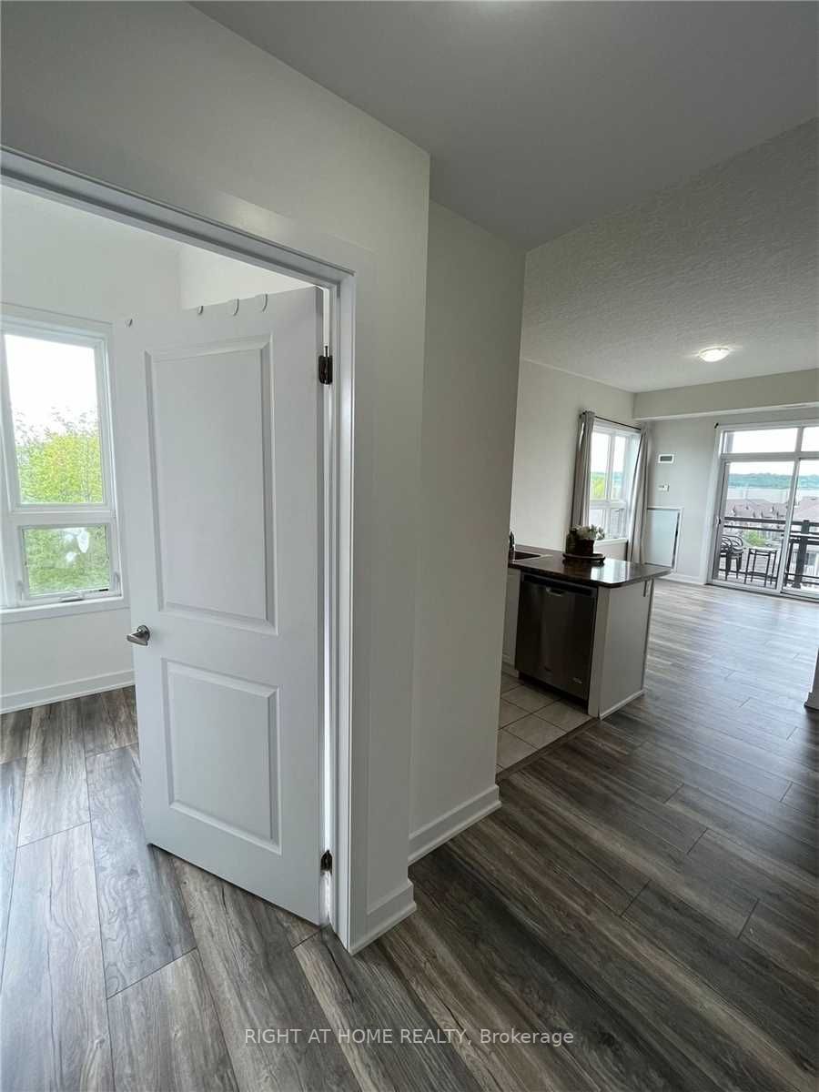 35 Southshore Cres 408