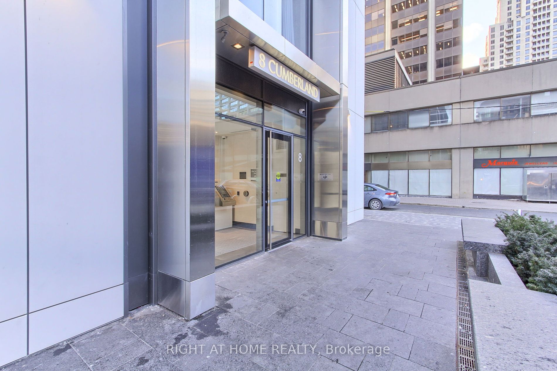 8 Cumberland St 4001