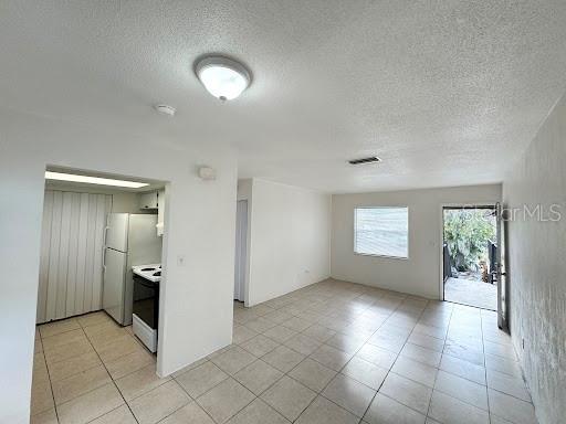 1221 Kennedy Road 48