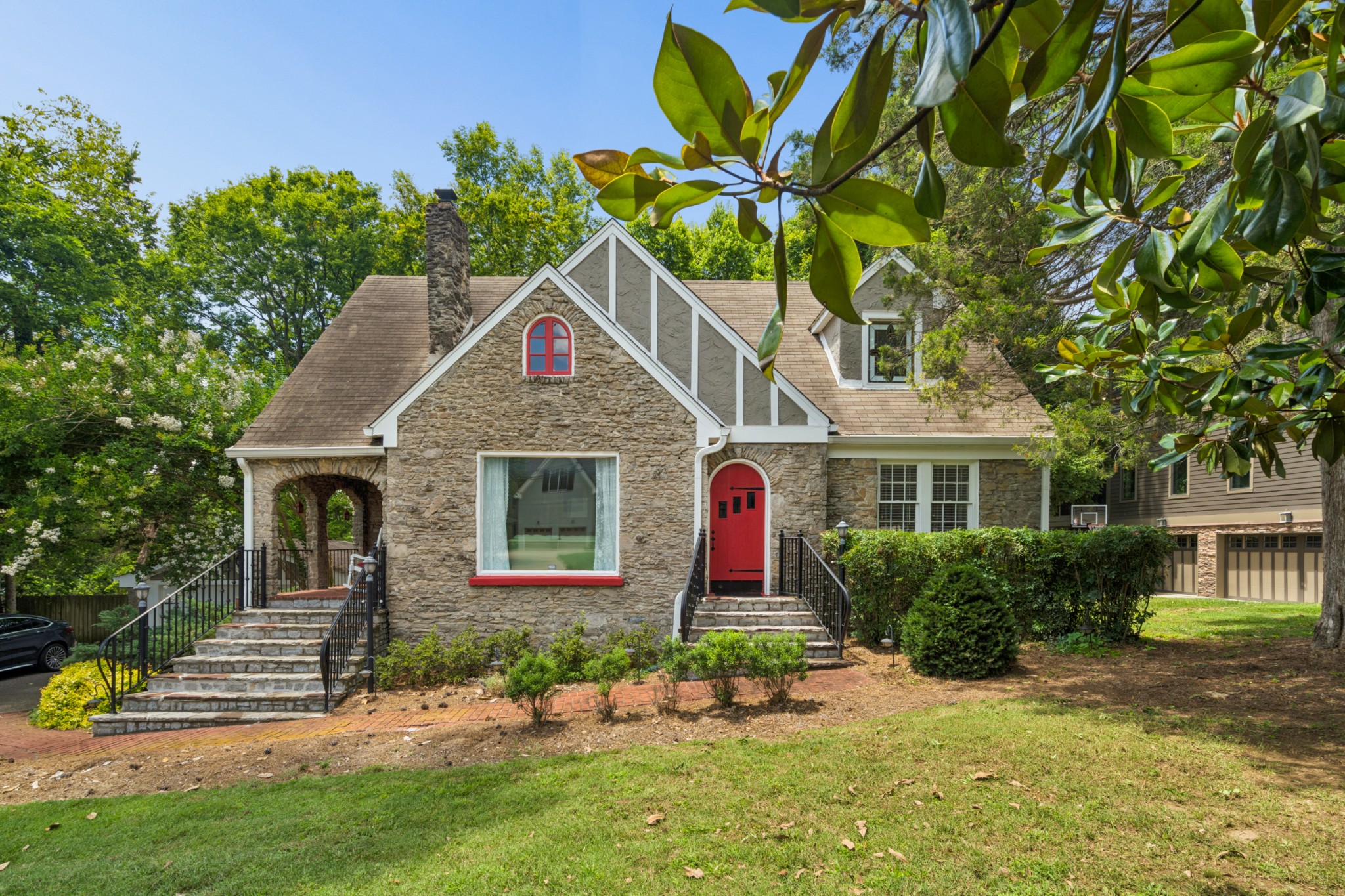 4409 Lealand Ln