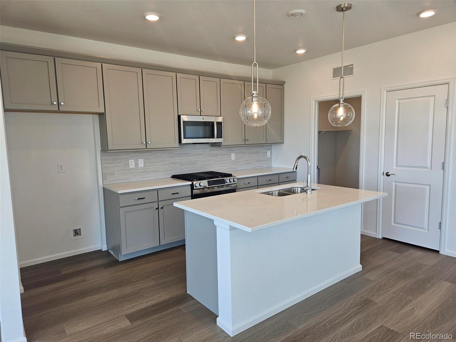 418 Grey Rock Street