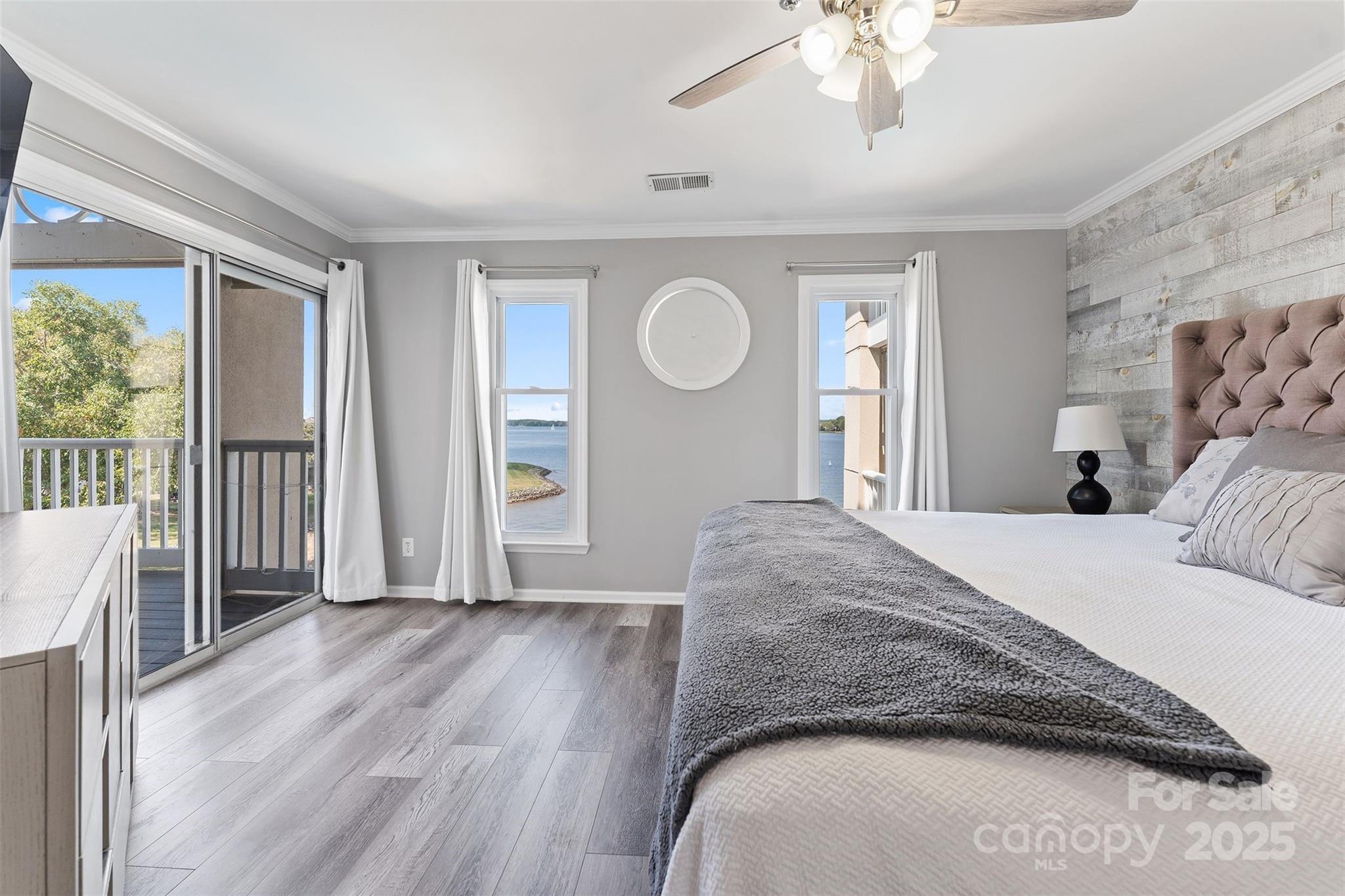 18589 Vineyard Point Lane