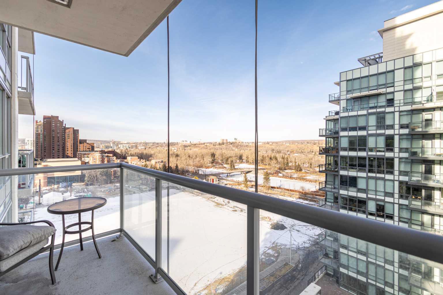 222 Riverfront Avenue SW 1322