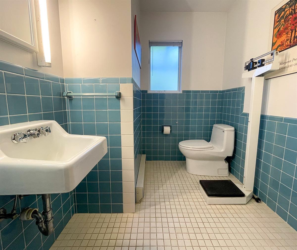 615 LANSING STATION Road