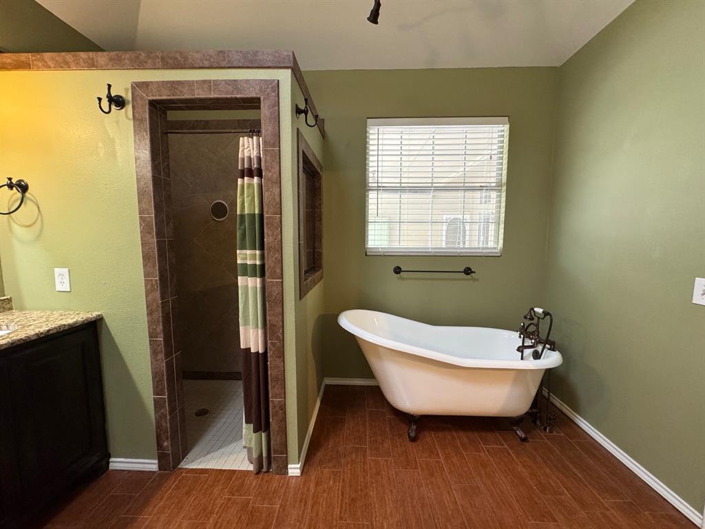 2865 Oak Creek Drive