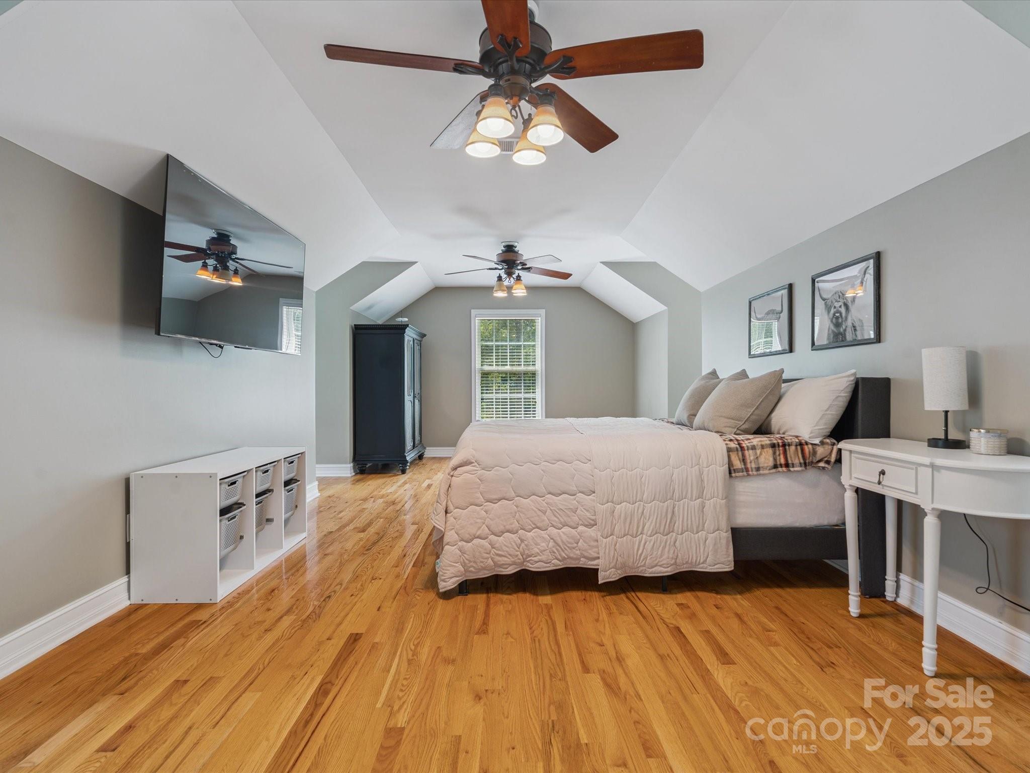 4050 Muirfield Drive