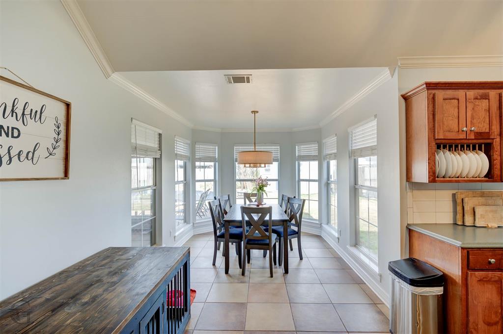 5861 Bluebonnett Drive