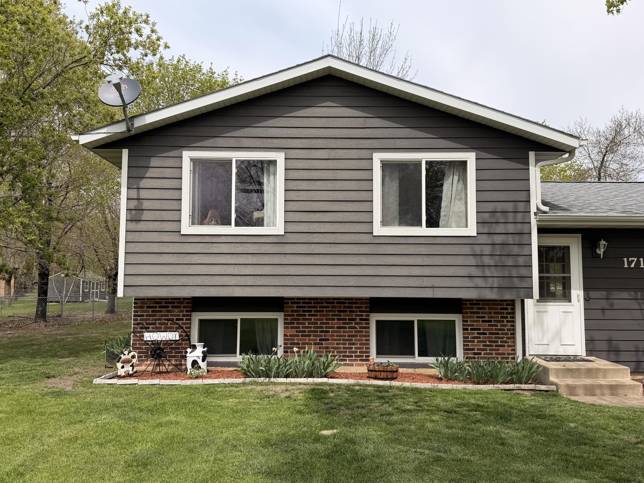 1710 River Road